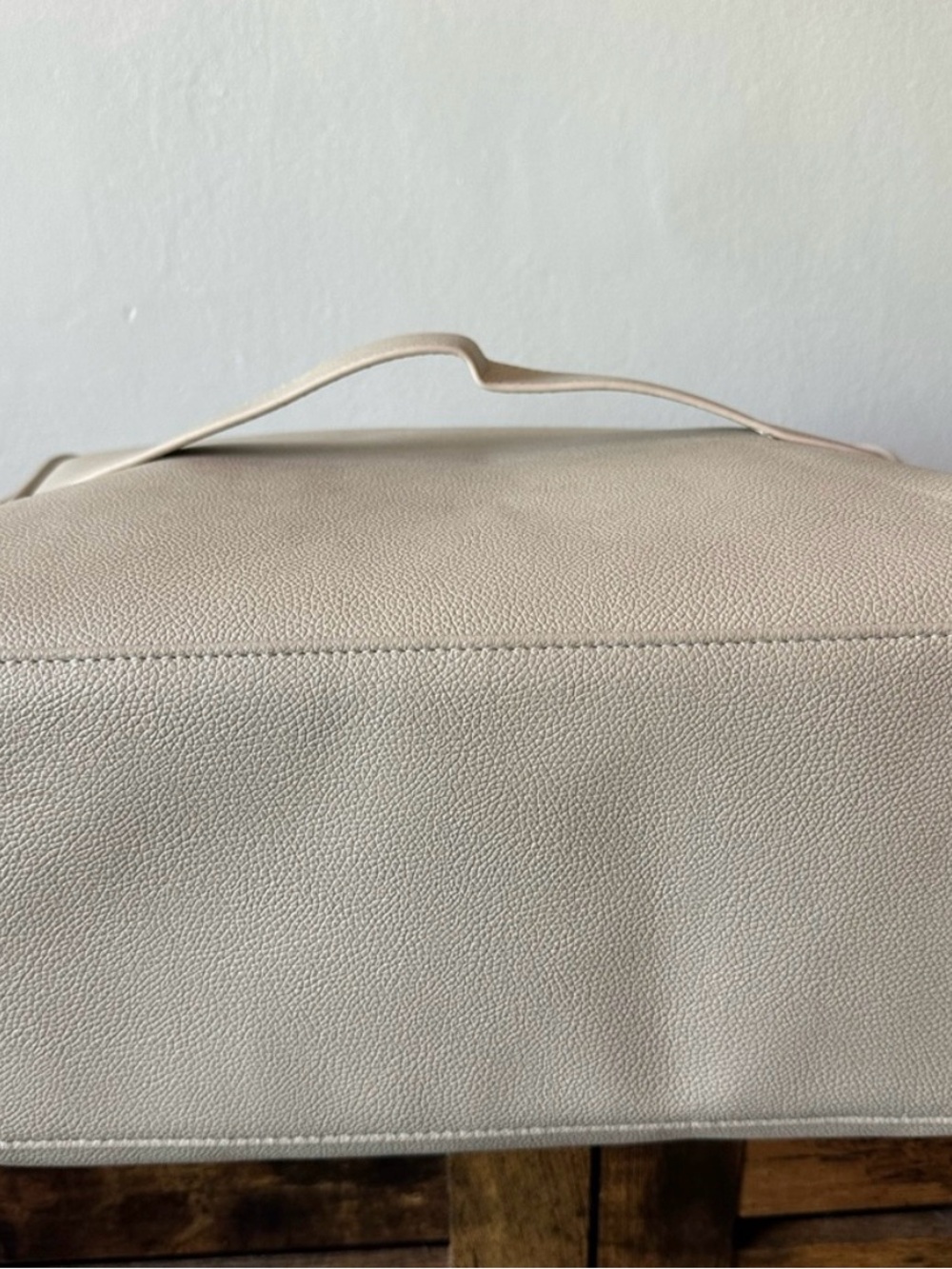 Bugatti Beige Duffle Bag Weekender with Crossbody Strap Vegan Leather NWT - Picture 7 of 8